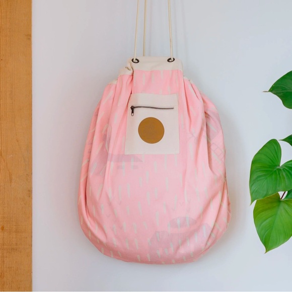 Raindrop Village Interactive Play Pouch - Picture 4 of 5